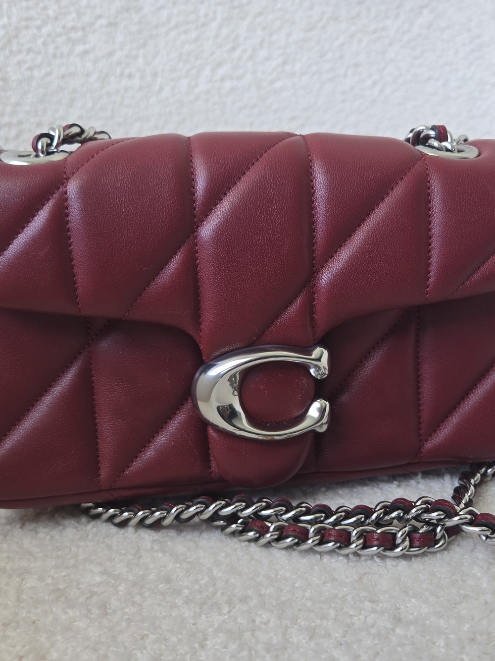 Coach Quilted Tabby 20 Red Leather Shoulder Bag with Chain Strap - Picture 2 of 11